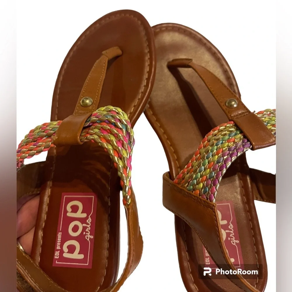 Youth Girls POP girls sandals EUC size 3